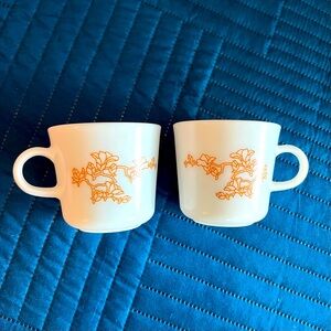 $20 Vintage Corning Mugs Milkglass